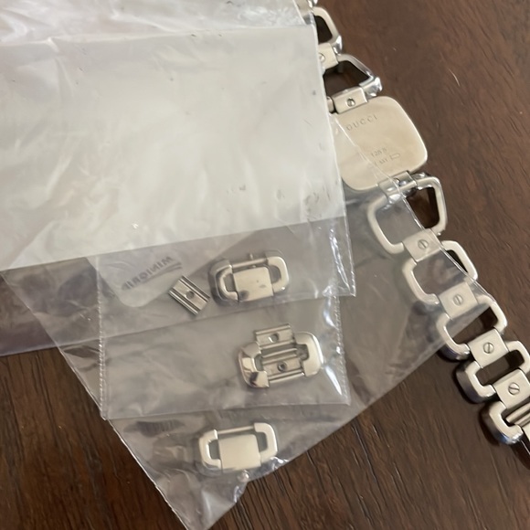 Gucci watch - Picture 6 of 7